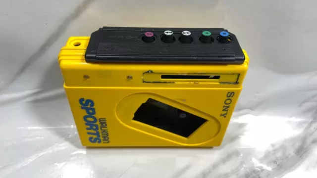 SONY SPORTS WALKMAN WM-F75 AM/FM Lecteur de cassette stéréo radio 2