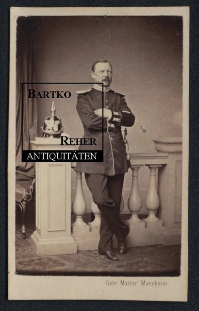 Foto ca. 1870 Garde Offizier in Uniform mit seltener Pickelhaube Baden alte Form