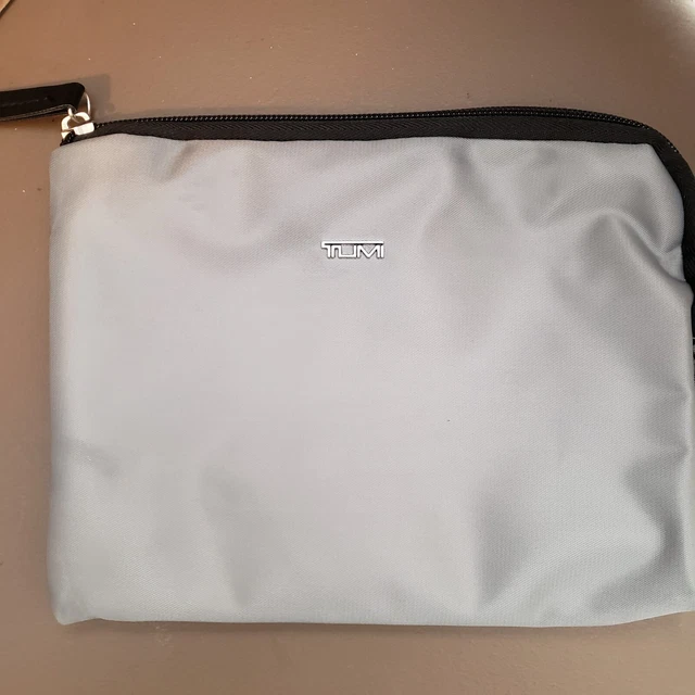 Tumi For Delta Airlines Small Travel Storage Bag Zipper Pouch Toiletries Gray
