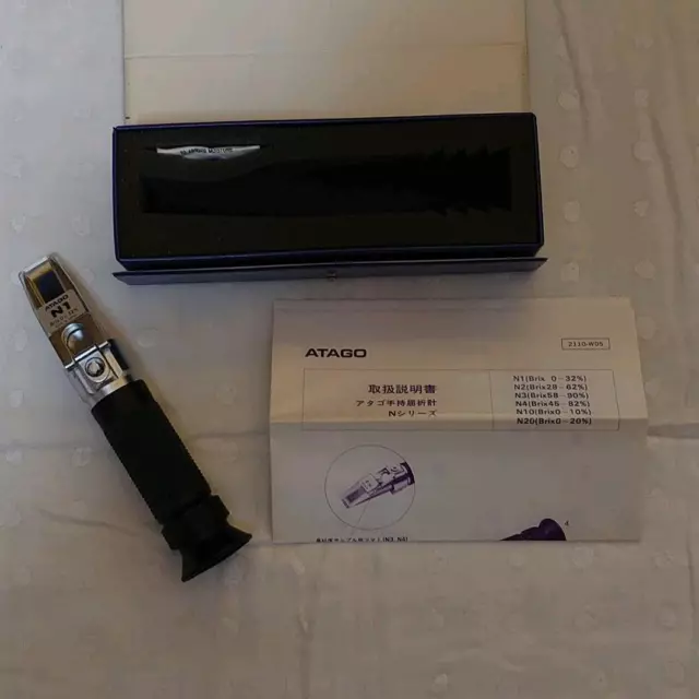 Atago N1 handheld refractometer