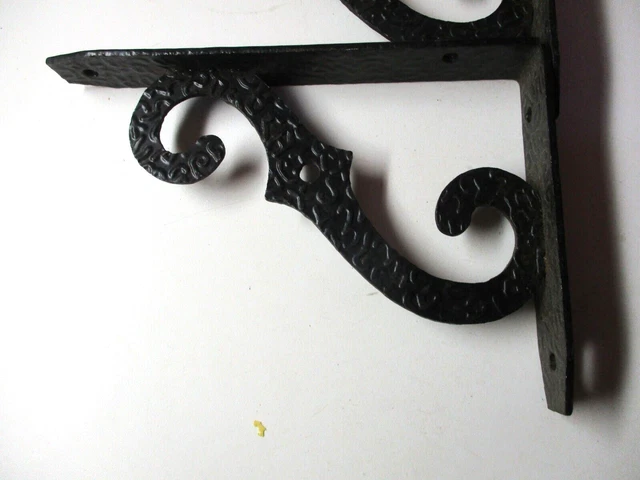 Gruppetto Corbel 2 Hammered Black Wrought Iron Shelf Wall Brackets 1960s Vintage 3