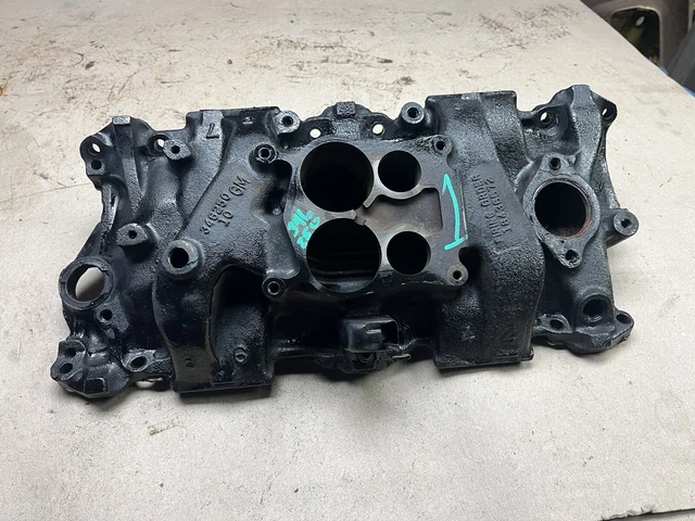 1974 75 78 79 CAMARO CHEVELLE MALIBU NOVA C10 OEM 4bbl Cast Iron Intake Manifold