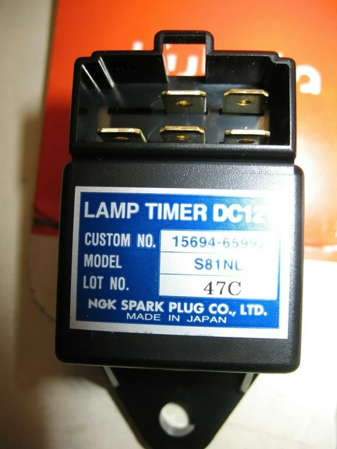 GENUINE KUBOTA D905 Glow plug lamp timer/relay 15694-65992 S81NL NGK £