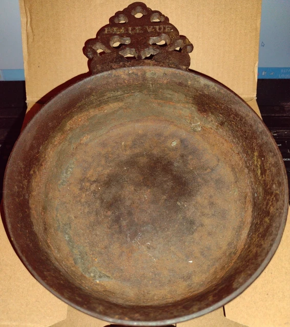 Bellevue Heavy Antique Cast Iron Porringer 18th Century One Pint RARE handle