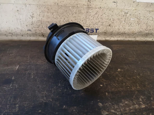 moteur du ventilateur de chauffage Opel Corsa F 7015011001 1.2 73kW F12XHL HN05