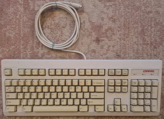 Compaq Model RT 101 PS/2 Computer Keyboard