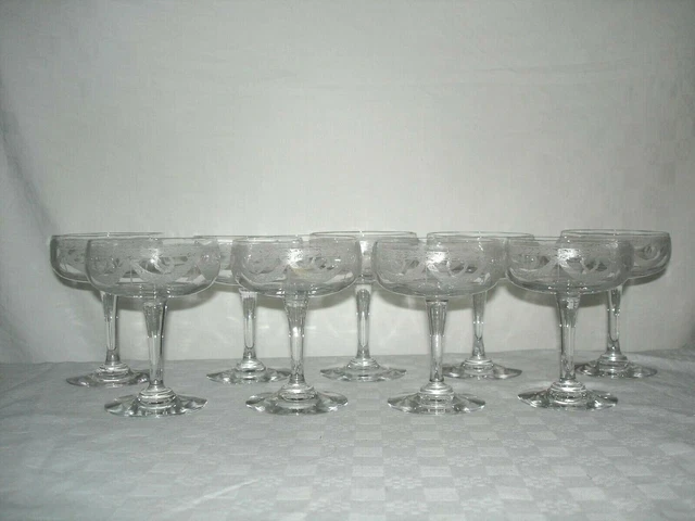 Baccarat St Louis 9 Coupes A Champagne Cristal Grave Facette Empire