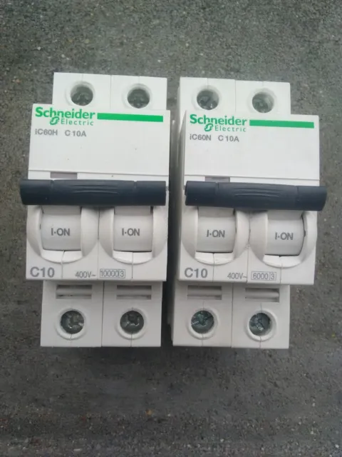 1x Disjoncteur  SCHNEIDER IC60N 2P 10A courbe C reference A9F77210