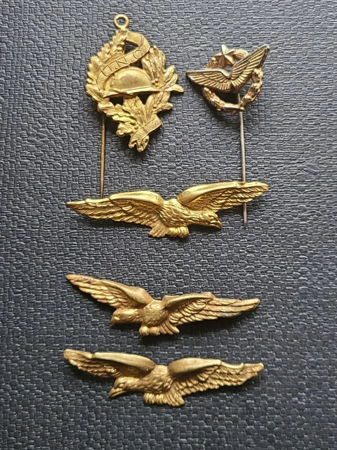 Lot De 2 épinglettes émaillées - Souvenir Chamonix Mont-Blanc - Vintage Sports D'hiver
