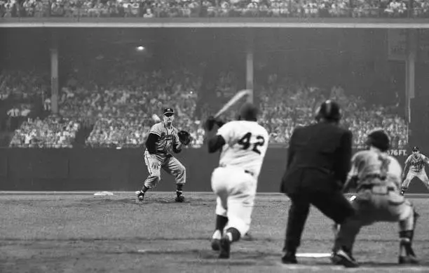 Brooklyn Dodgers Jackie Robinson in action, batting vs Milwaukee B - Old Photo