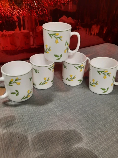 Lot De 3 Tasses Luminarc Rouges - Occasion En Bon état, Idéal Pour Le Café Quotidien