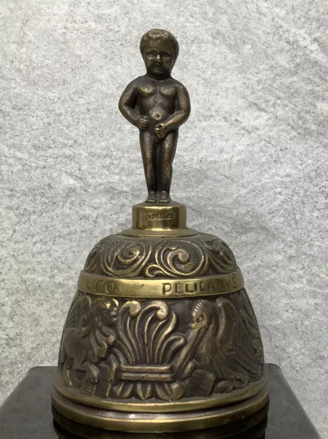 Vintage Bruxelles MANNEKEN PIS Sanctuary Bell Handbell Brass - 3 in.