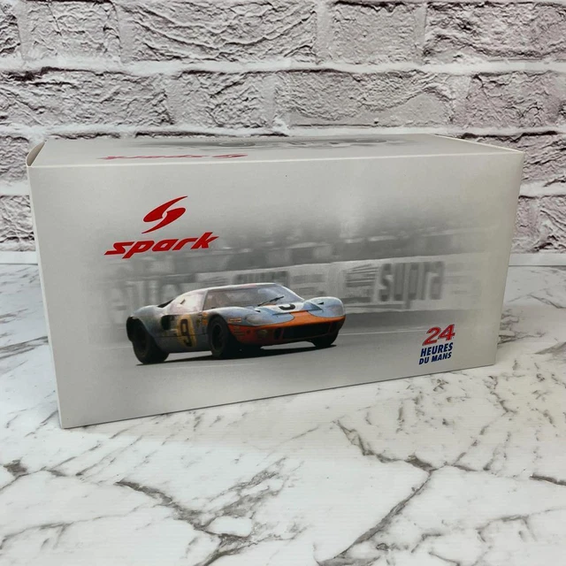 Opened Spark 1/18 Ford Gt 40