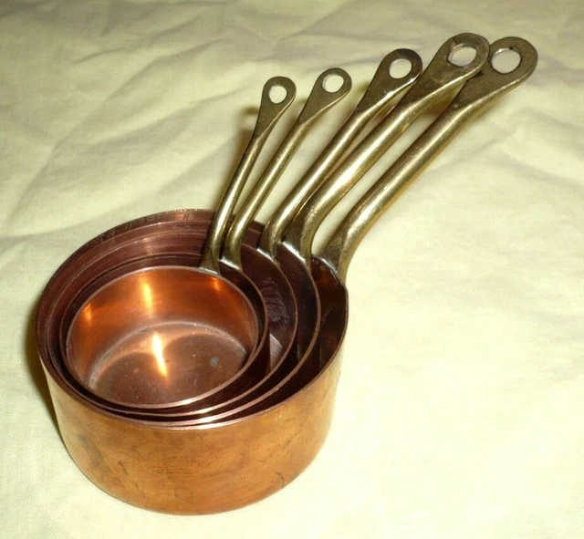 5 ANCIENNES CASSEROLES EN CUIVRE POUR POUPEE DINETTE JOUET