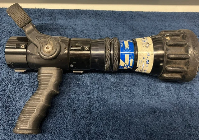 TASK FORCE TIPS - TFT Intake  Automatic Nozzle 95-300 GPM Gray