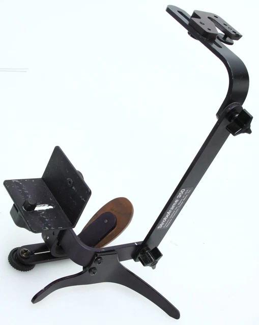 Stroboframe 350 bracket w/wood handle vintage freestanding w/ 1/4screw 394946 Stroboframe 350 bracket w/wood handle vintage freestanding w/ 1/4screw 394946