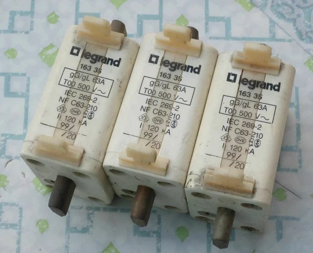 3x Legrand 16335 63A cartouche fusible à couteaux T00 gG/gL 500V lot de 3