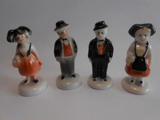Figurines / Personnages Porcelaine Allemande Estampille A Identifier / Porzellan