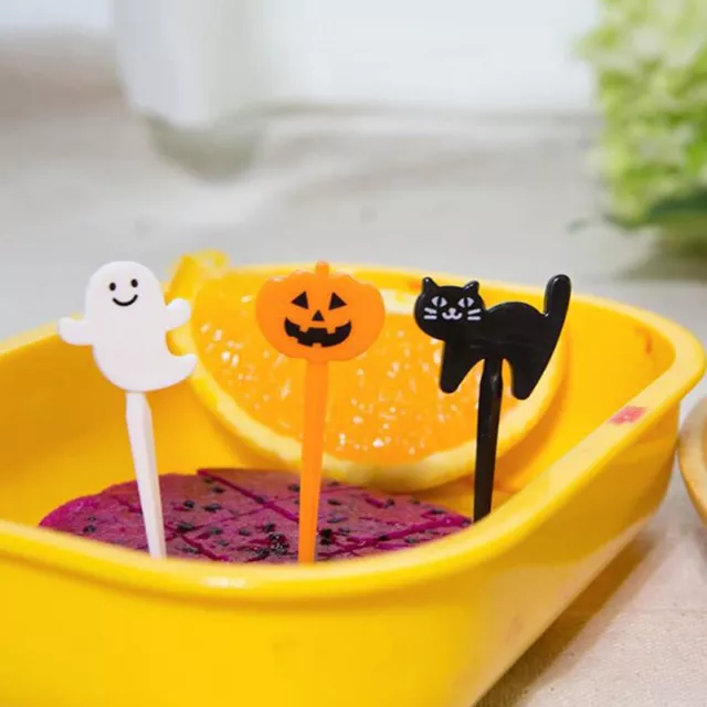 Kids Safe Cartoon Animal Fruit Fork Set Plastic Cute Toothpick Tableware