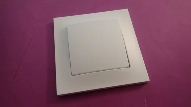 Hager Kallysta WKN401 - Plaque POP Blanche + Doigt Blanc inter poussoir