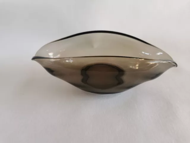 Beautiful Vintage Unusual Art Glass Folded smoked Hand Crafted Trinket Dish