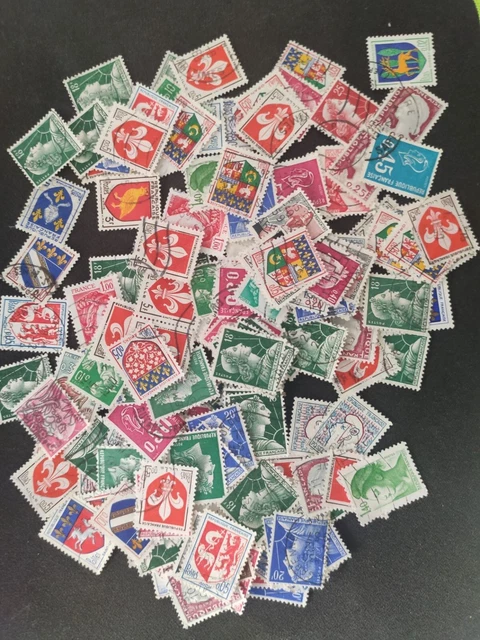 JOLI LOT DE 200 timbres de France différents ( lot 5 ) EUR 8,49 - FR