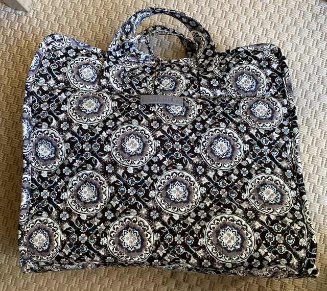 Vera Bradley Quilted Hanging Travel Toiletry Organizer Bag Black Blue Gray NWOT