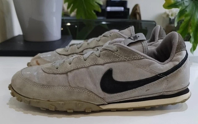 VINTAGE NIKE WAFFLE Racer Ii Trainers. Mens Size 9 Uk. Silver Gry