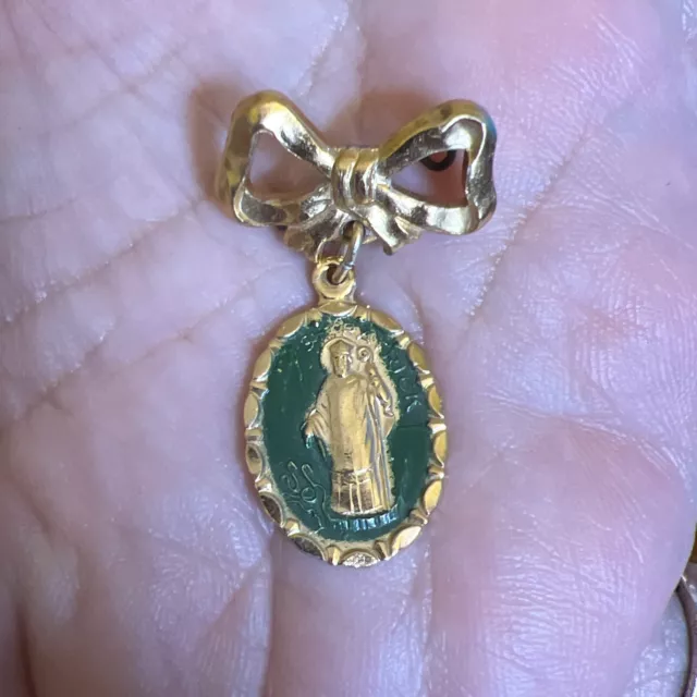 Catholic Medal Pin Made In Italy Vintage Saint Pray For Us Gold Tone Bow Green