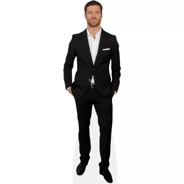 Xabi Alonso (Black Suit) Pappaufsteller mini