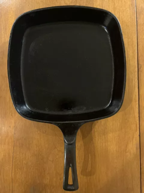 Wagner Ware Sidney O Cast Iron Square Skillet 9-1/2 Inch Good Condition