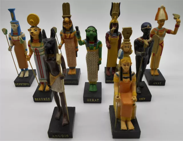 Égypte : Lot De 9 Figurines Égyptienne En Résine Anubis Anat Ihy Hekat Sekhmet