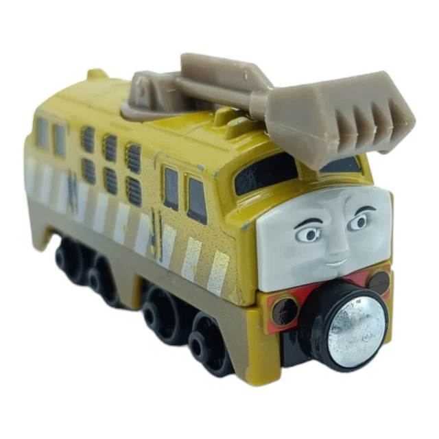diesel-10-thomas-friends-take-n-play-die-cast-engine-train-loco-2012