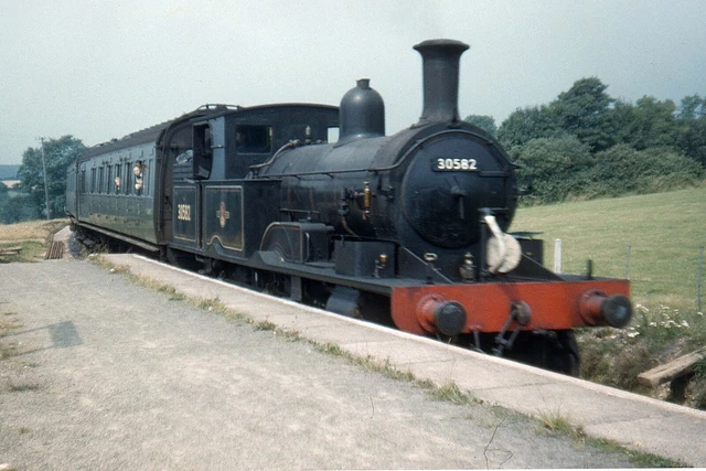 PU2668 ENGINE No.30582 at Combpyne Station in Devon c1960 print 6x4