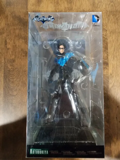 DC Kotobukiya Art-FX Nightwing Origins (BLUE COSTUME Variant) Limited Edition