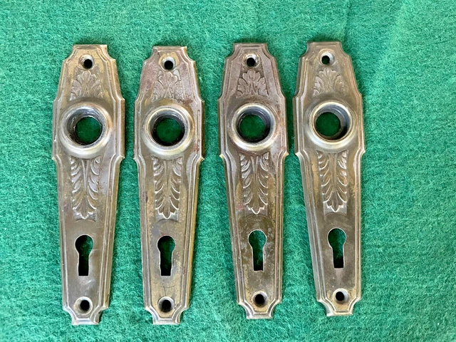 Vtg 2 Pairs Nice Aged Patina Antique Eastlake Fancy Ornate Door Knob Backplates 3
