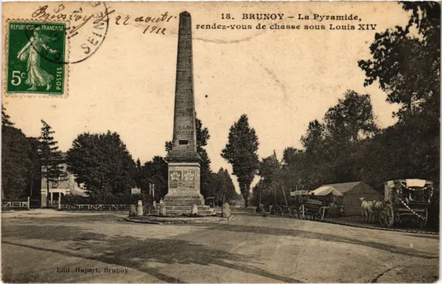 CPA Brunoy La Pyramide FRANCE (1372035)