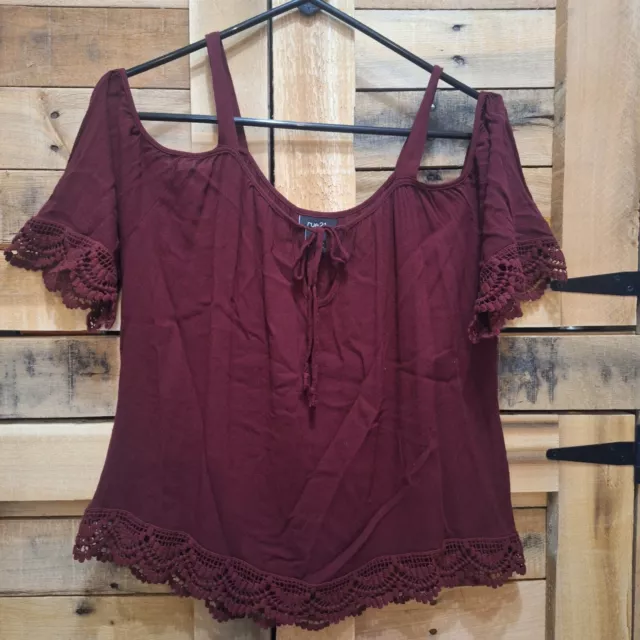 Rue 21 Burgandy Cold Shoulder Top Size Medium