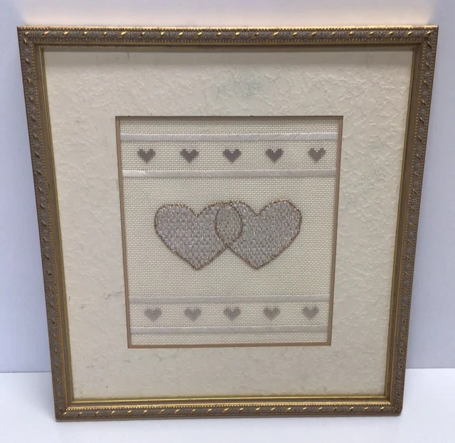 Crealla de agujas bordada enmarcada corazones punta de amor 11"" X 11.5