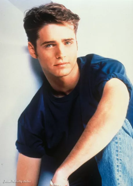 Beverly Hills 90210 Jason Priestley as Brandon Walsh  8x10 Glossy Photo
