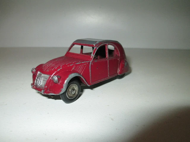 Voiture miniature Citroën 2cv 1961 DINKY TOYS 1:43 / cars30 - Collection