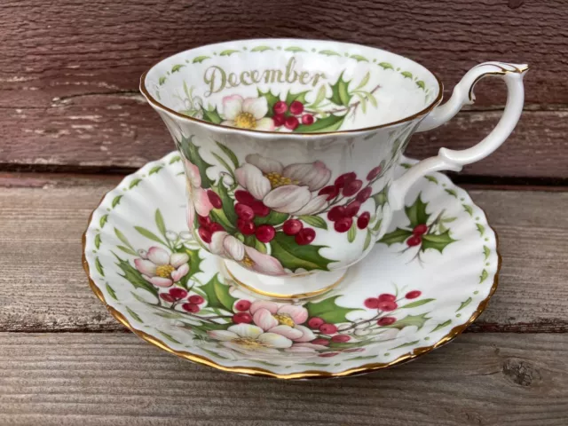 VTG Royal Albert  FLOWERS OF THE MONTH Cup Saucer DECEMBER Bone China