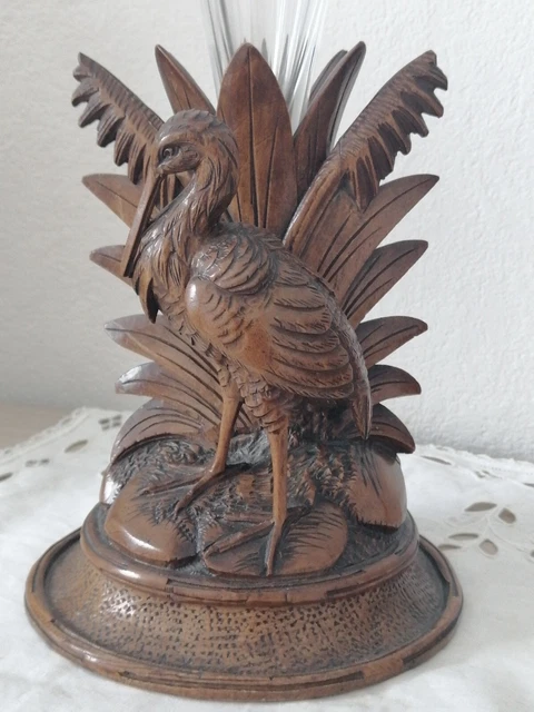 Unique : Antique crystal vase on a gorgeous handcarved wooden sculpture 3