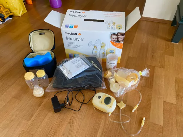 Medela Freestyle Milchpumpe mit zusätzlichem Zubehör, gebraucht