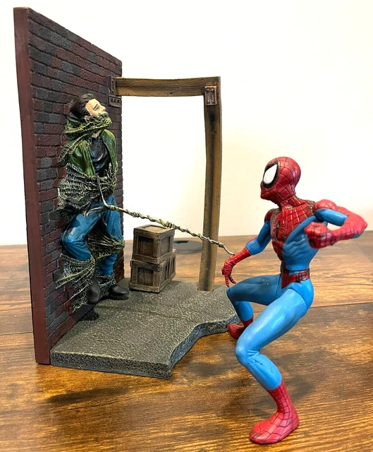 Marvel Select Ultimate Spider-Man Action Figure Diamond Select 2002 Loose