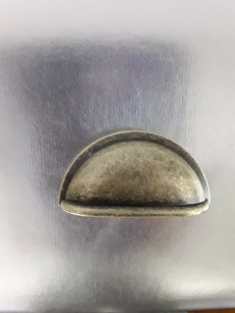 Cast Iron Antique Shell Cup Pull Cabinet Cupboard Drawer Door Draw Pull Handles
