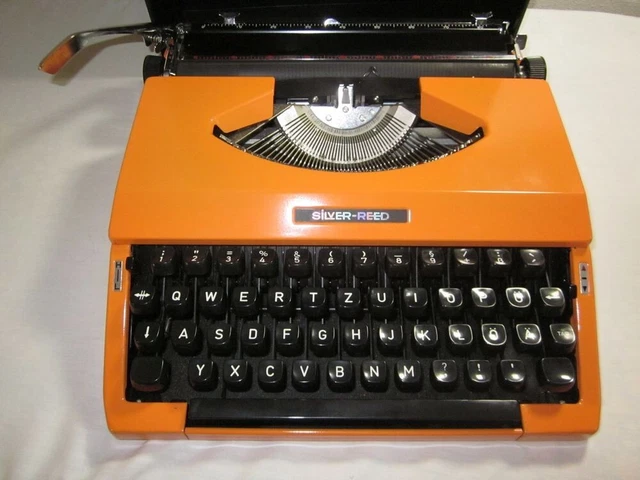 Reiseschreibmaschine 60er 70er Silver Reed Vintage orange