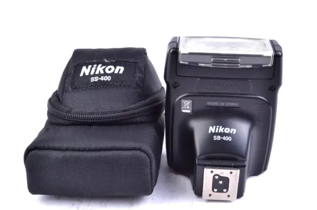 Flash de montaje de zapata Nikon SB-400 Speedlight con estuche #PS60642