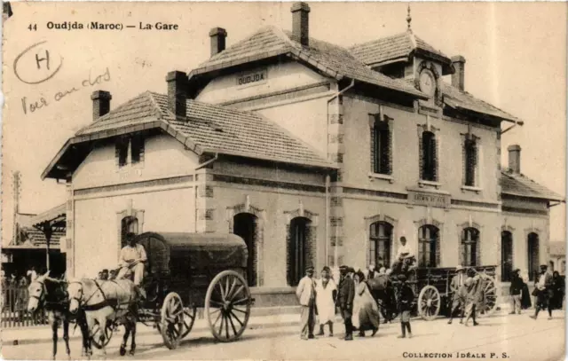 CPA AK OUDJDA La Gare MAROC (720251)
