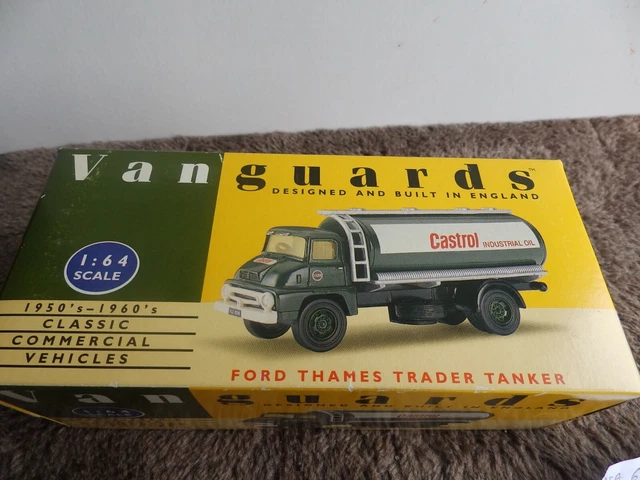 Camion-citerne Ford Thames Trader Castrol - Vanguards 1/64 - Modèle Miniature Collection - Occasion